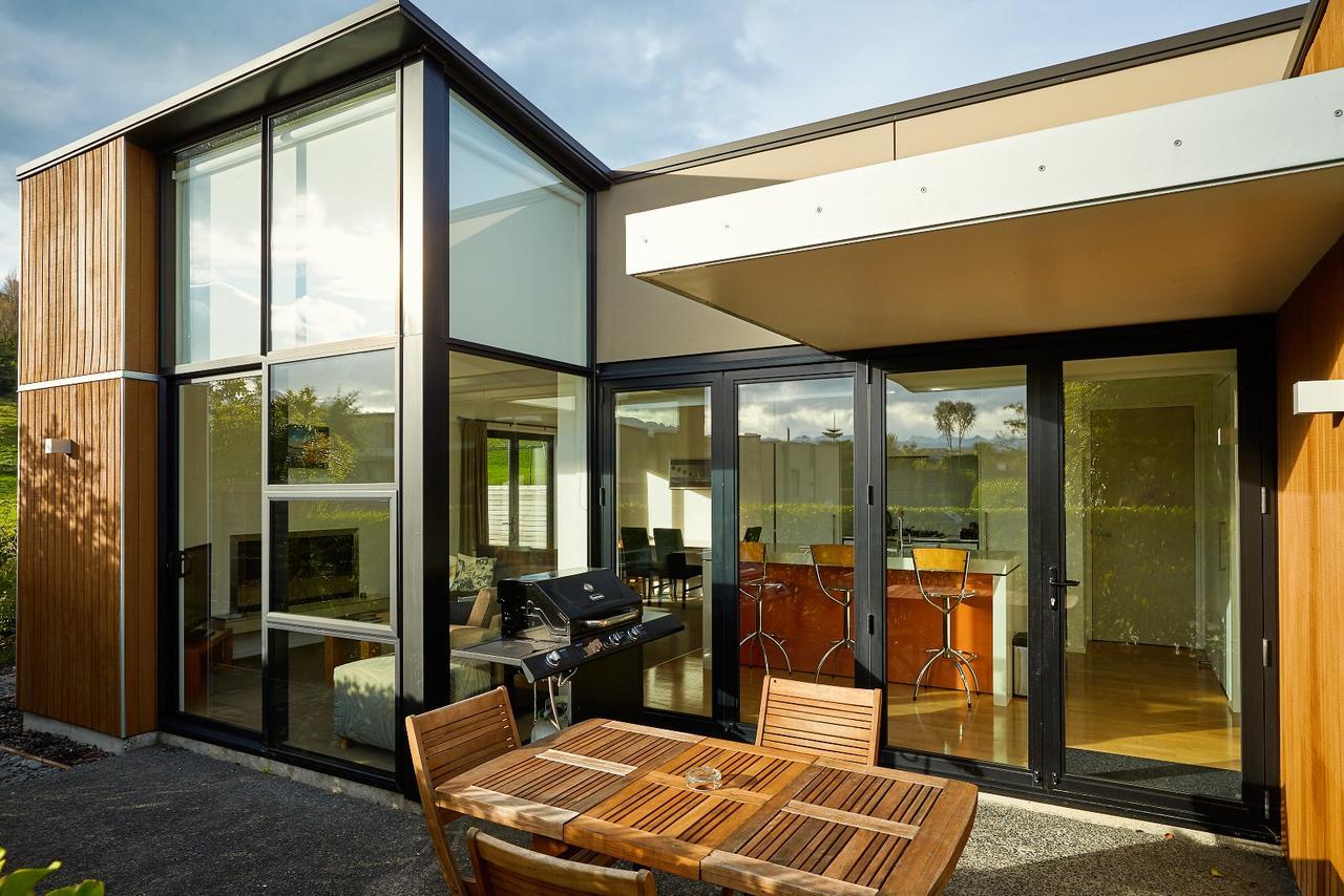 The Fairways Accommodation Kaikoura Exterior photo A residential home with aluminium windows and doors
